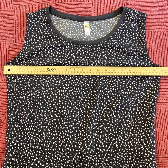 Lolé Gray and White lightweight Patterned sleeveless dress with pockets - Picture 3 of 16